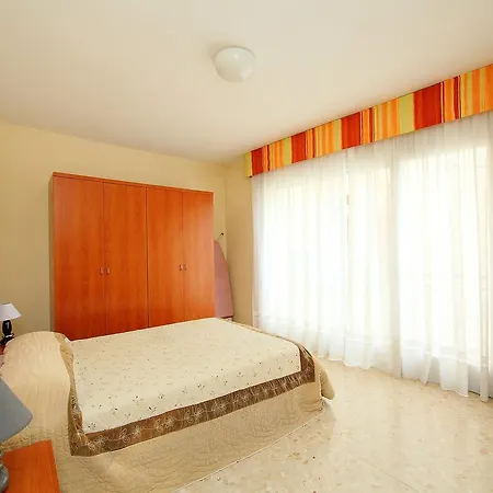 Apartment Apt. Cheli 1 *